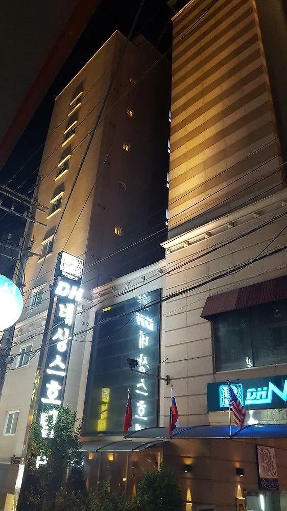 Friendly DH Naissance Hotel Seoul 2*,