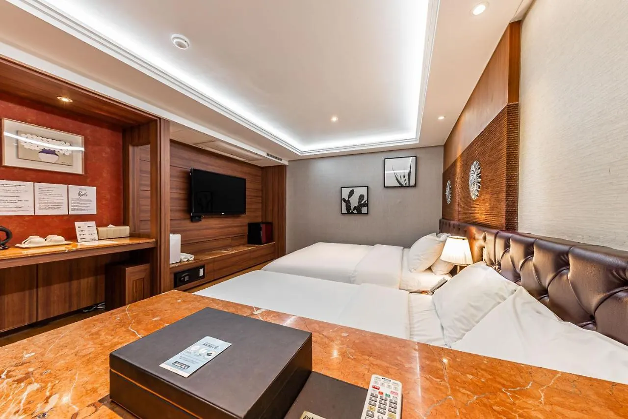 Friendly DH Naissance Hotel Seoul 2*,  Südkorea