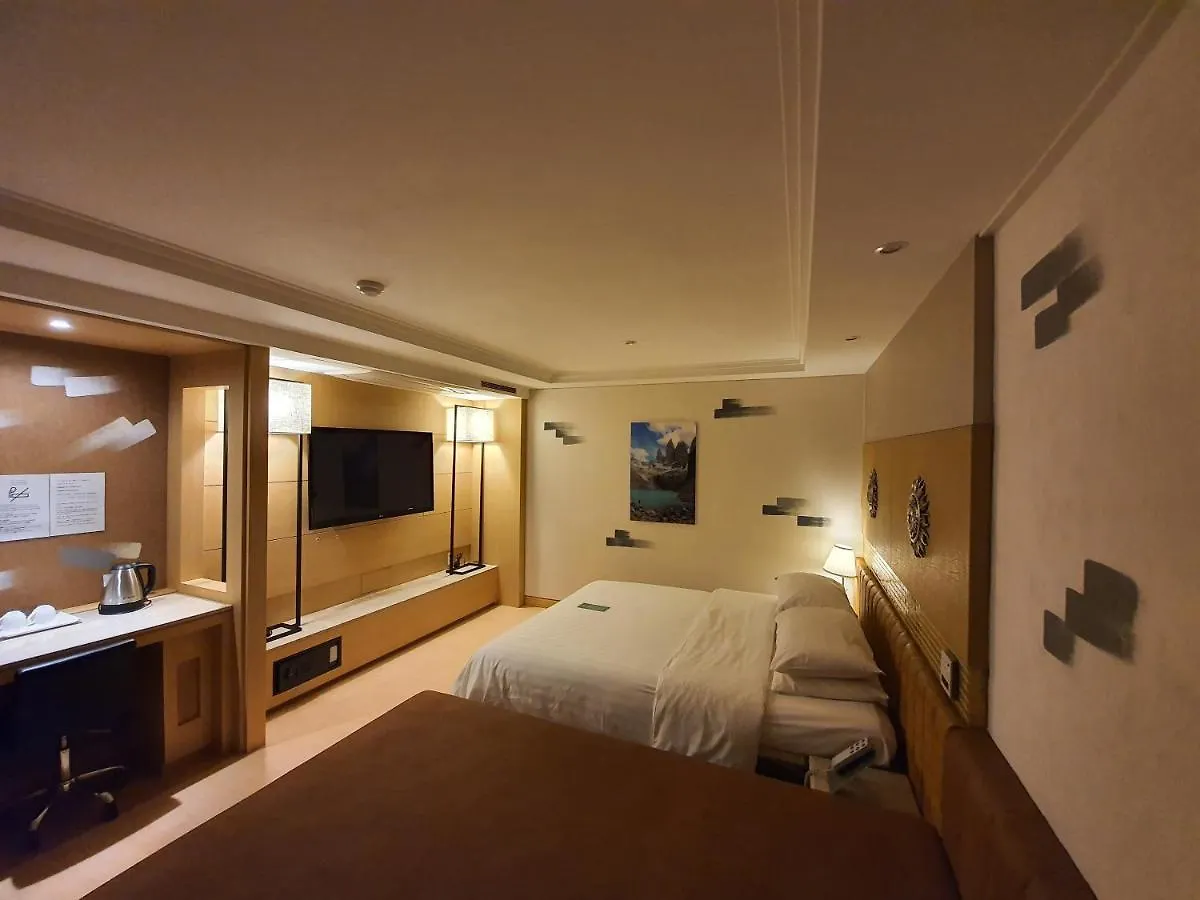 Friendly DH Naissance Hotel Seoul 2*,